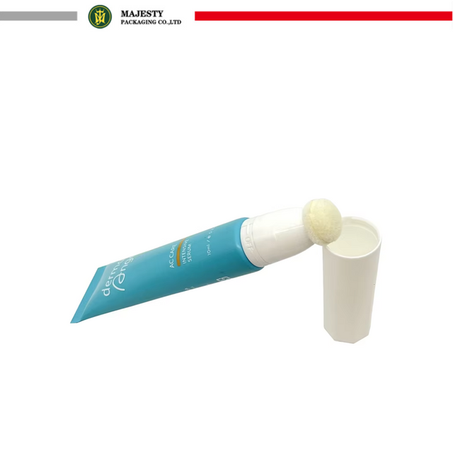 Venta caliente tubo redondo vacío tubo de rubor líquido resaltado líquido contorno líquido apretón suave tubo de PE con cepillo para maquillaje