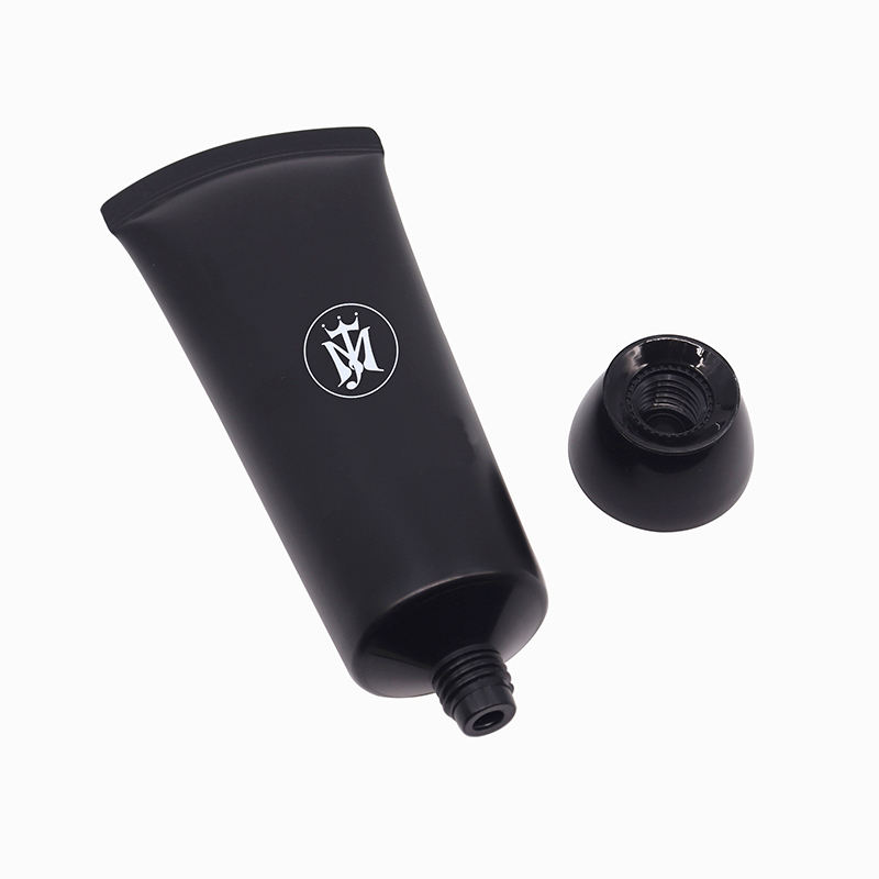 OEM 80ml 100ml 120ml Tubo de plástico vacío negro Crema facial Tubo de limpiador facial para hombres con tapón de rosca Embalaje para lavado de cara