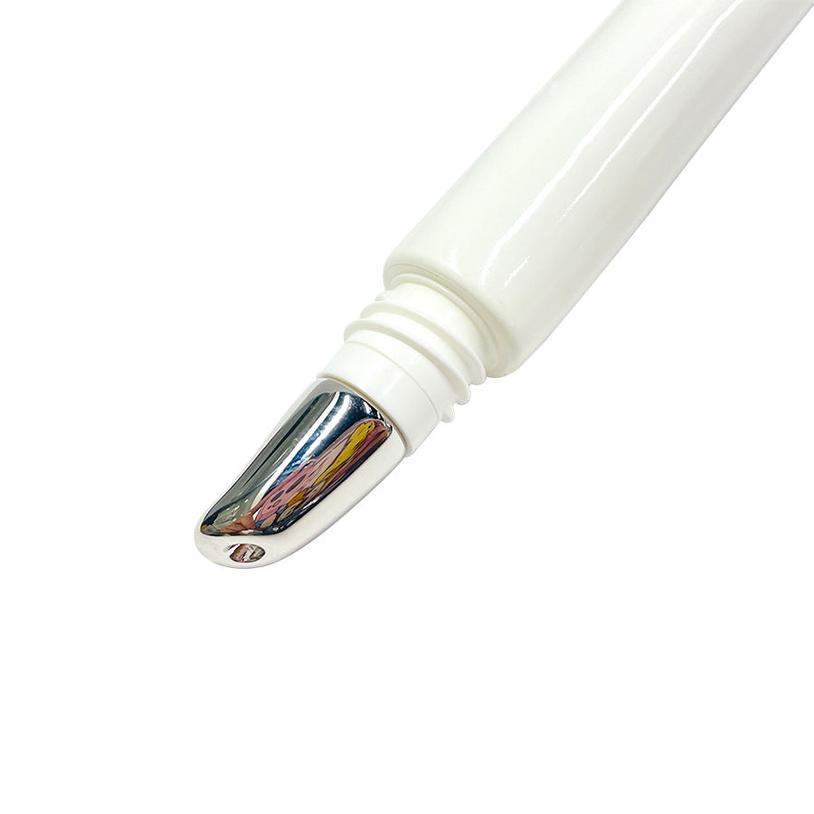 Masajeador vacío Aplicador de aleación de zinc Tubo cosmético 7 ml 10 ml 20 ml Aplicador de punta de brillo de metal para apretar el tubo personalizado