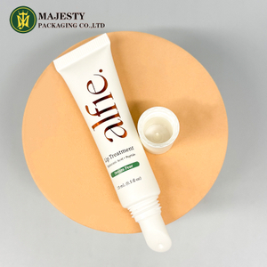 Tubo de brillo labial de plástico cosmético de 10-25 ml 