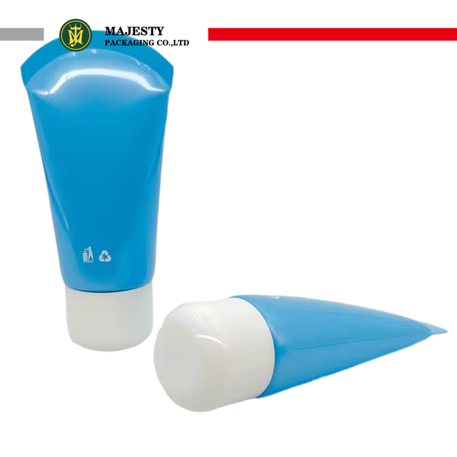 Lavadora plástica de la cara del cuidado de piel del tubo vacío 50-70ml del apretón personalizado con el tubo de los PP del tapón de tuerca