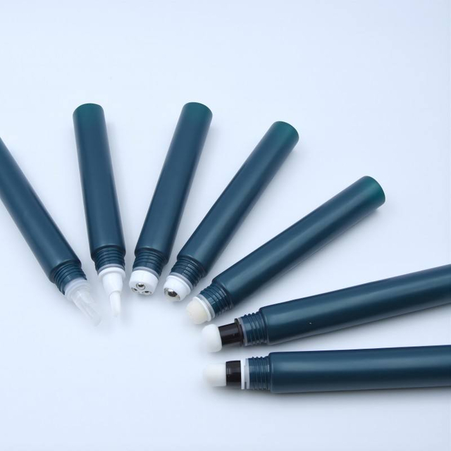 Customizable 15 ml 30 ml Tubo de crema de ojos Cuidado de la piel Masaje esencial Massage Massage Paquete de plástico Impresión de labios Sunsco