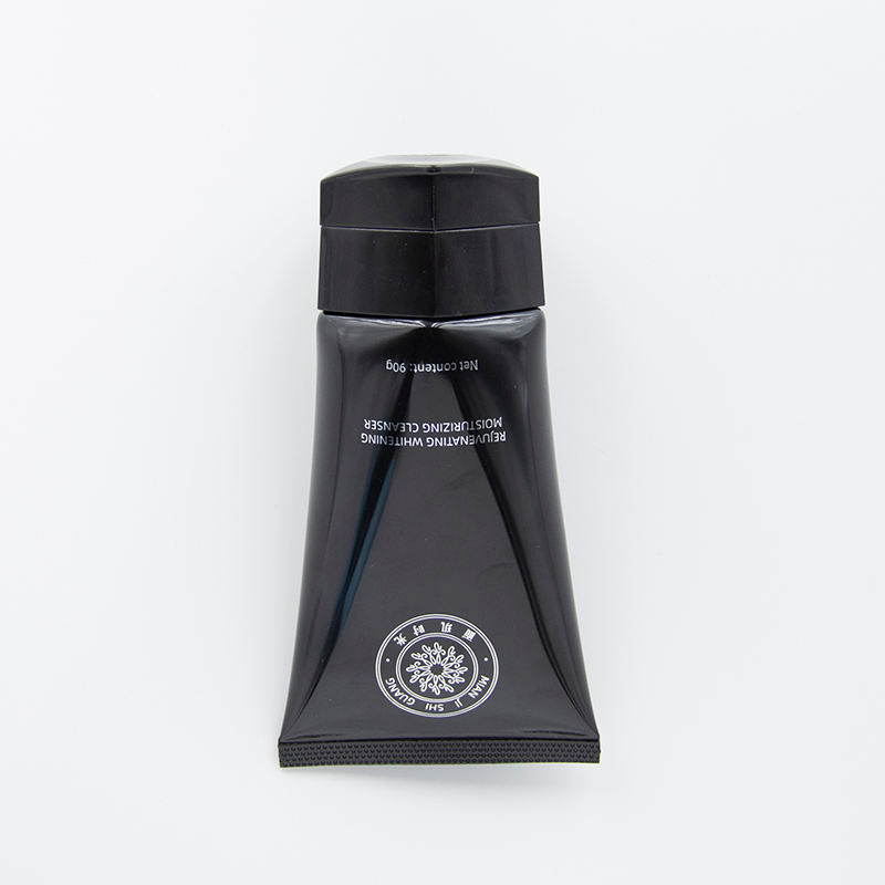 Tubos de plástico cosméticos personalizados de venta caliente 50 ml 100 ml 150 ml Envases exprimidos suaves con tapa especial Crema facial limpiadora facial