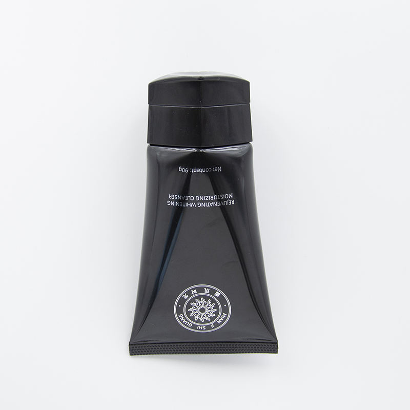 Tubos de plástico cosméticos personalizados de venta caliente 50 ml 100 ml 150 ml Envases exprimidos suaves con tapa especial Crema facial limpiadora facial