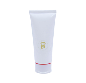 Tubo de plástico cosmético suave para apretar loción de PE vacío personalizado con tapa abatible para superficie de lavado de cara manejada mediante estampado en caliente