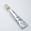 Tubo de plástico suave para apretar con láser, base de aluminio, BB y CC, tubo de suero para el cuidado de la piel con tapa de rosca