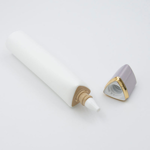 Empaquetado de manguera de plástico cosmético triangular de boca larga OEM para crema BB de protección solar de 30 ml y suero para el cuidado de la piel para crema para ojos