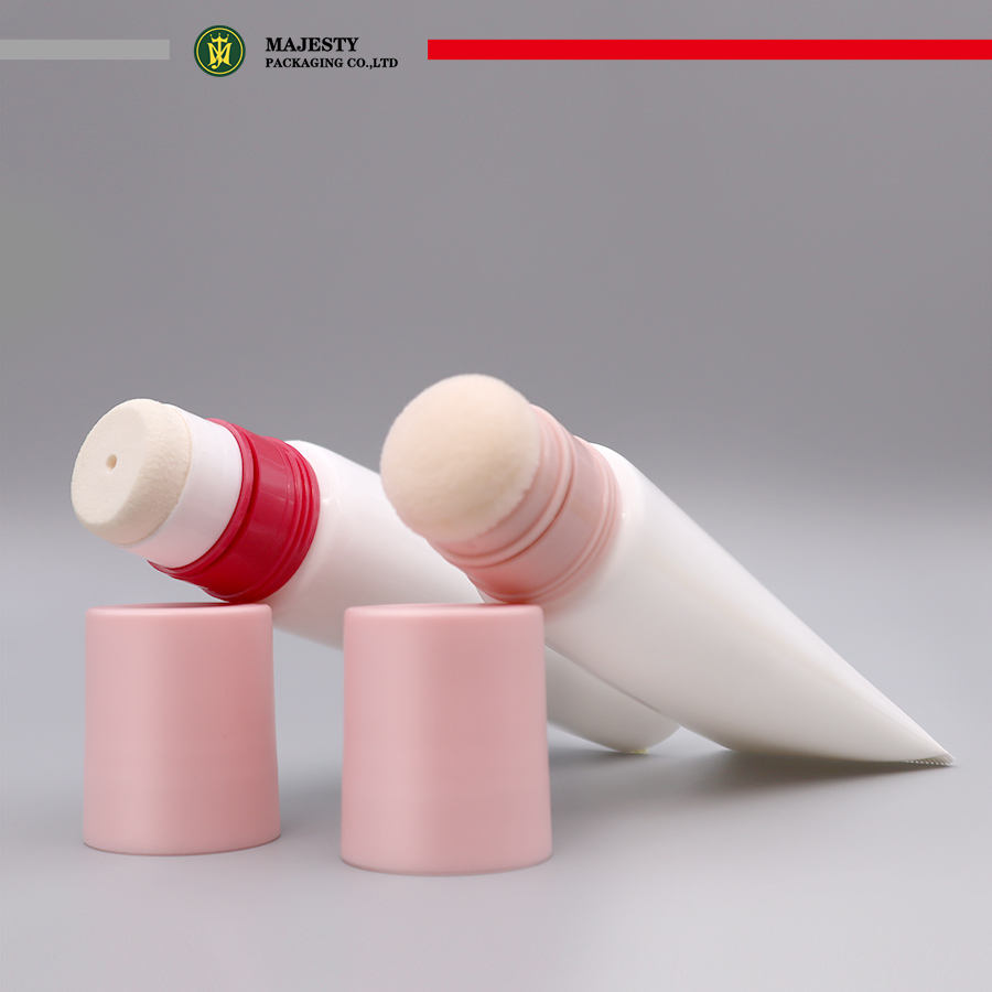 Tubos de plástico personalizados de 30ML-60ML para cosméticos, crema BB para el cuidado de la piel y base líquida con embalaje de extrusión de punta de esponja