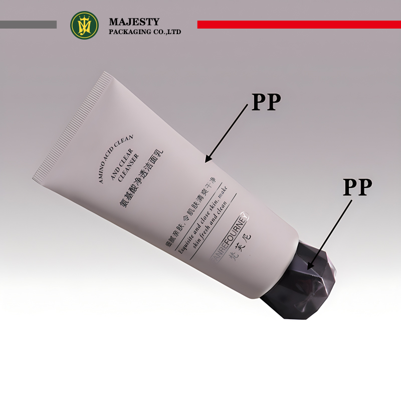 Tubo de base vacío con tapa abatible de 40mm de diámetro personalizado, 60 ~ 150ml para rímel y loción corporal, crema de limpieza facial, uso cosmético