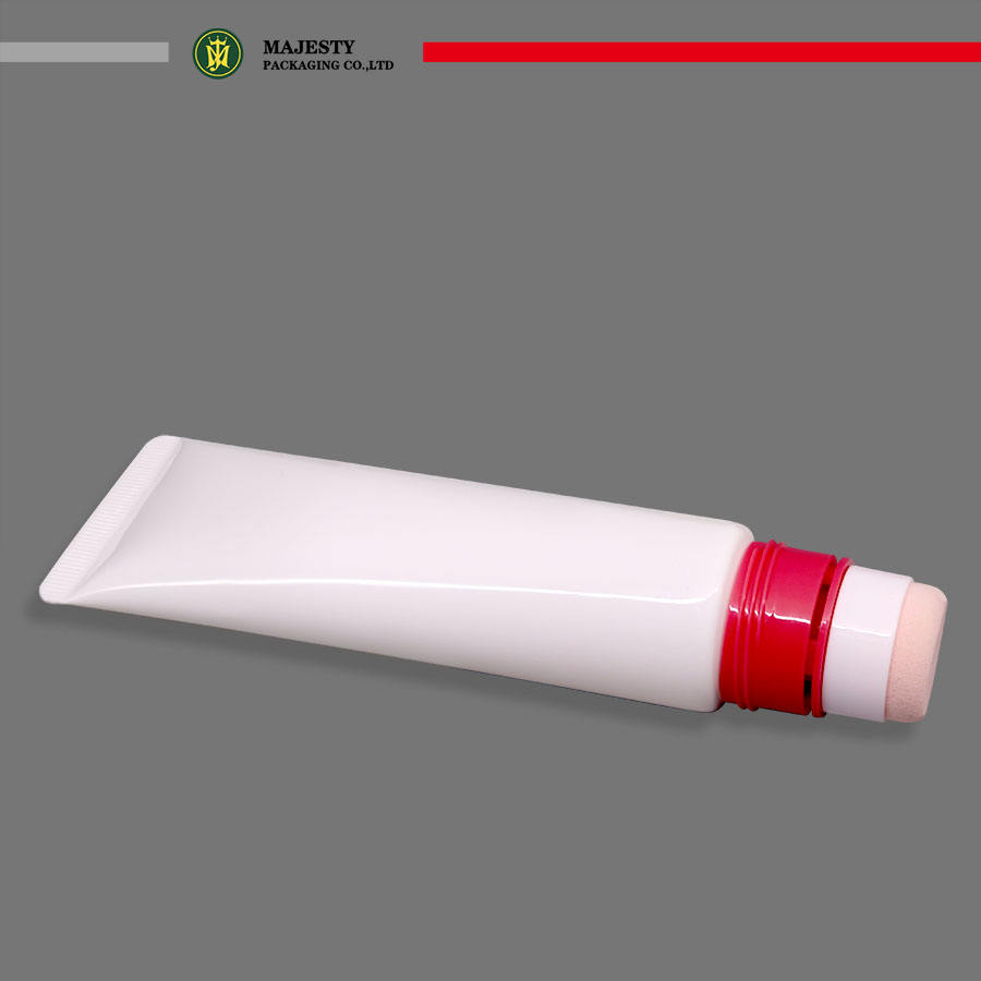 Embalaje de tubo de plástico cosmético vacío para cimientos y corrector de líquidos con aplicador de esponja para crema BB