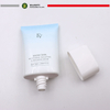 Tubos de plástico PE ovalados planos OEM para 20ml 30ml 50ml Bloqueador solar Envase exprimible Tapón de rosca Cosmético Protector solar BB Cream Foundation