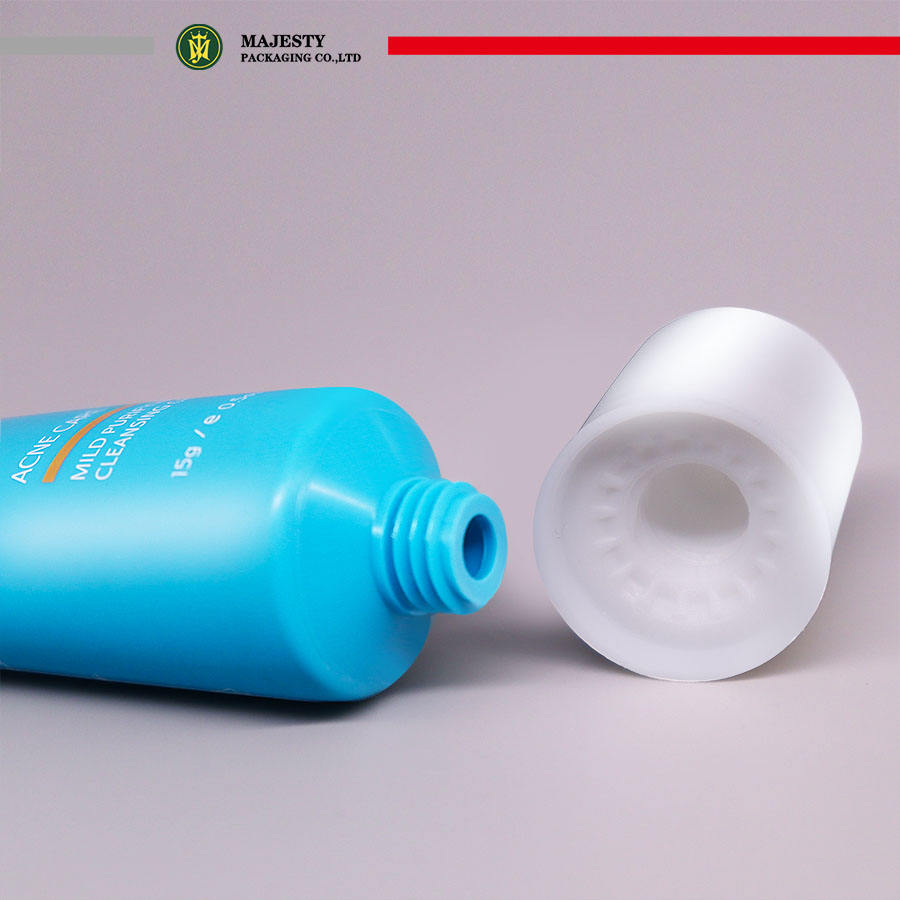 Tubo de plástico personalizado, tubos de limpiador facial de 20g-50g con cubierta de tornillo, embalaje de tubo de suero para el cuidado de la piel