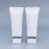 Envase exprimidor de crema de manos de tubo cosmético de PE de plástico blando de forma cuadrada con material de papel de etiquetado para cuidado de la piel y lápiz labial