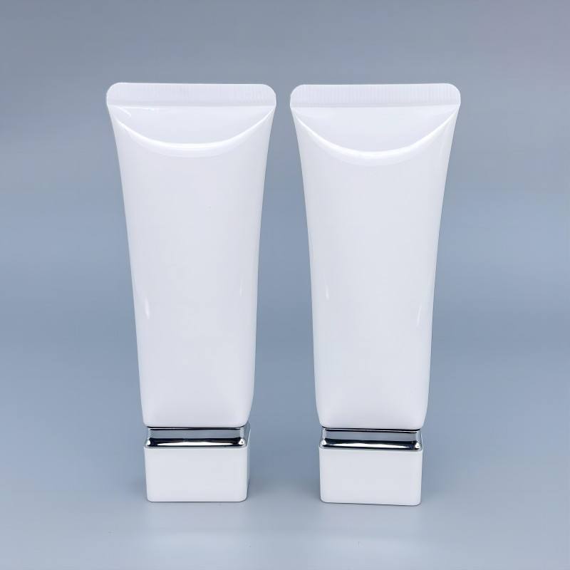 Envase exprimidor de crema de manos de tubo cosmético de PE de plástico blando de forma cuadrada con material de papel de etiquetado para cuidado de la piel y lápiz labial