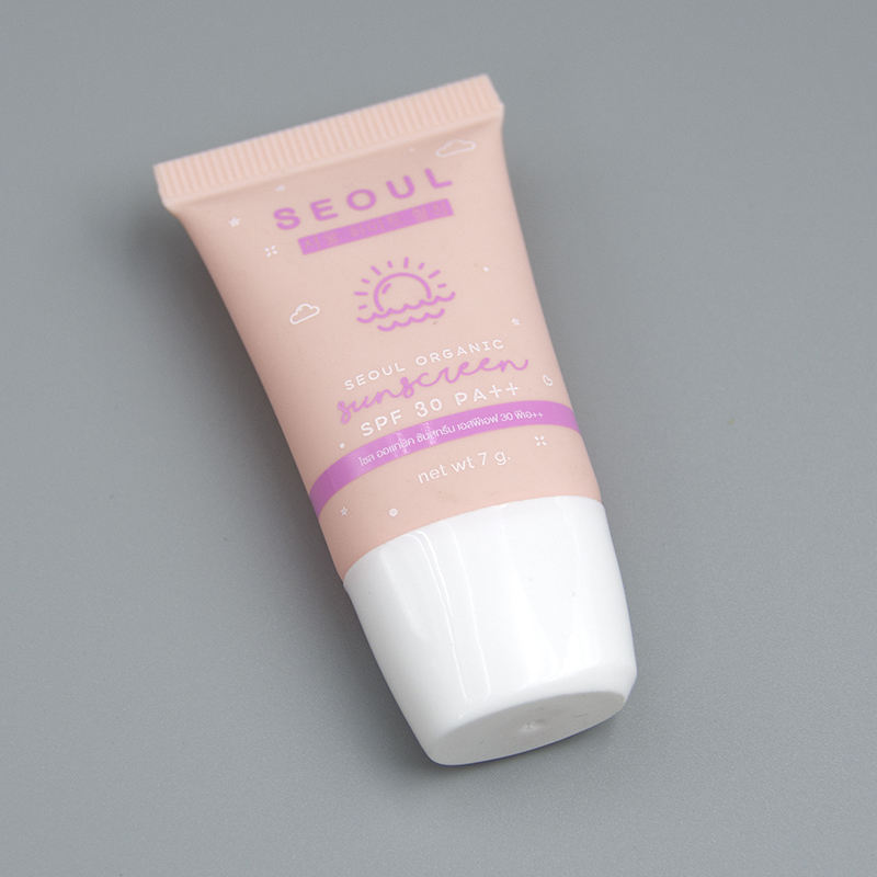 Logotipo personalizado Squeeze Cosmetic Tubo de plástico vacío Base de mano suave para el cuidado de la piel facial Mini loción de crema solar