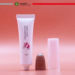 Tubos de embalaje de protector labial de plástico personalizados de 5ml/10ml/15ml con recipientes vacíos de bola inoxidable, tubo de brillo de labios de plástico