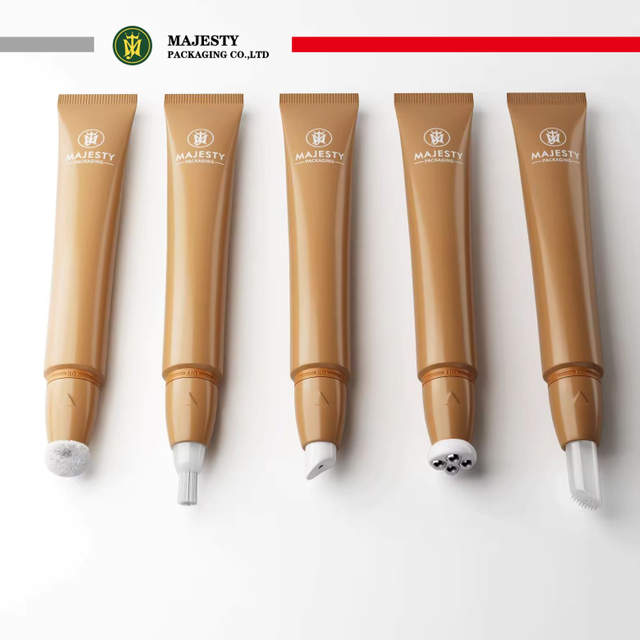 Tubo de PP suave personalizado para esmalte de uñas, contenedores de aceite para lápiz labial, aplicador de masaje con bola de rodillo para rubor, uso cosmético