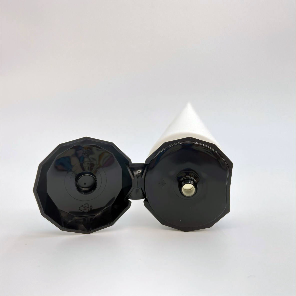 Tubo de plástico PE de compresión suave personalizado con tapa abatible para el cuidado de la piel, lavado de cara, limpiador facial, crema, loción, cosméticos, tipo champú