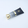 Tubo de cubierta de tornillo dorado de lujo personalizado para Gel de crema de lavado de cara, embalaje cosmético de lujo para limpiador de champú y protección solar