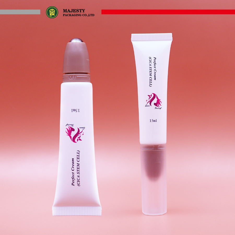 Tubos de embalaje de protector labial de plástico personalizados de 5ml/10ml/15ml con recipientes vacíos de bola inoxidable, tubo de brillo de labios de plástico