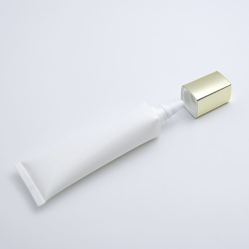 Tubo de gel limpiador facial para el cuidado de la piel, plástico cosmético suave de forma cuadrada OEM, 50ml, uso para maquillaje y suero con tapa de rosca