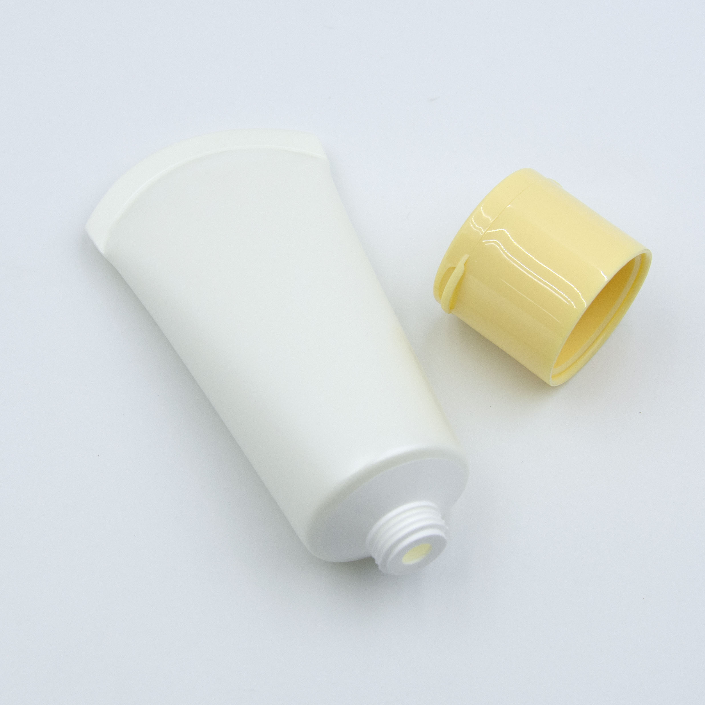 Champú vacío de plástico, acondicionador, loción corporal, tubo de plástico cosmético, tubo de PE, embalaje de 50ml, 100ml, 150ml, tapa superior abatible, tubo de plástico