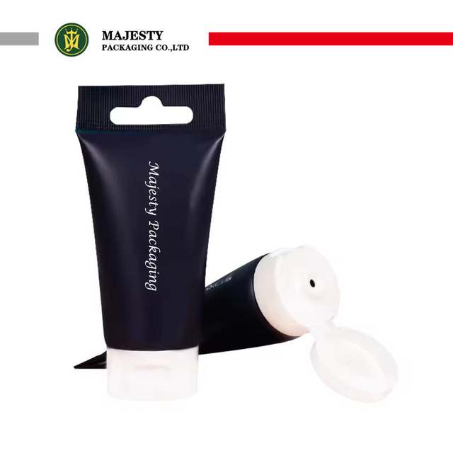 60 ~ 150 ml Negro 40 mm de diámetro Cuidado facial Tubo vacío cosmético Directamente de fábrica-60 ~ 150 ml Forma negra Tubo de loción Crema inferior