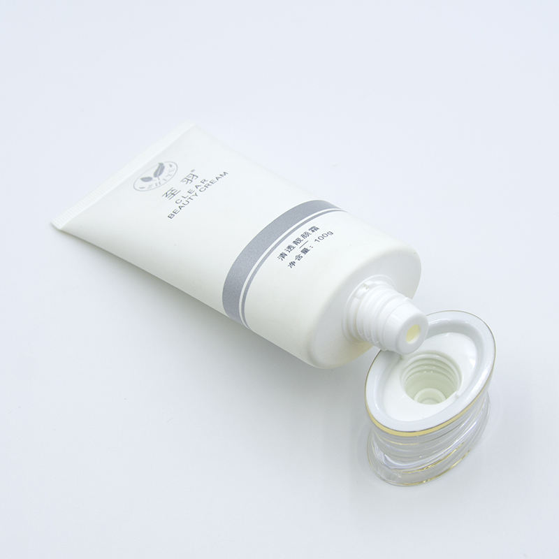 Tubo de plástico de compresión suave OEM120ml para loción corporal, champú limpiador y protector solar con tapa de rosca, esencial para lavado de cara cosmético