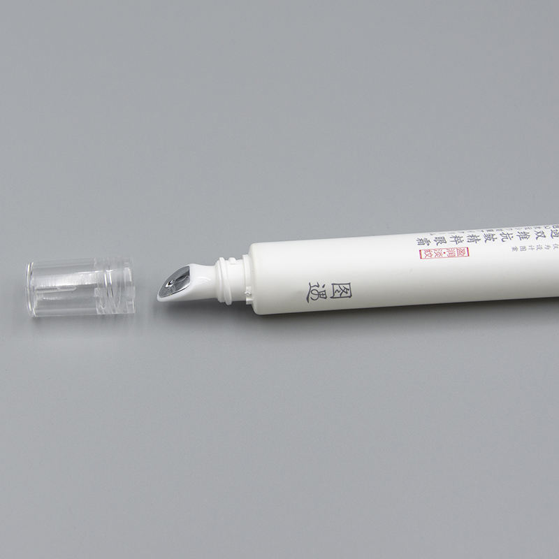 Embalaje de tubo de PE suave blanco personalizado para cosméticos, brillo de labios, lápiz labial, protector solar, limpiador, champú, mascarillas