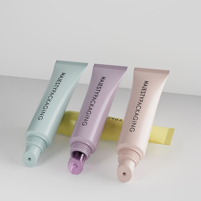 10ml-20ml plástico PE brillo de labios cosmético lápiz labial bálsamo labial exfoliante de labios envase exprimidor tubo de embalaje para el cuidado del aceite de labios